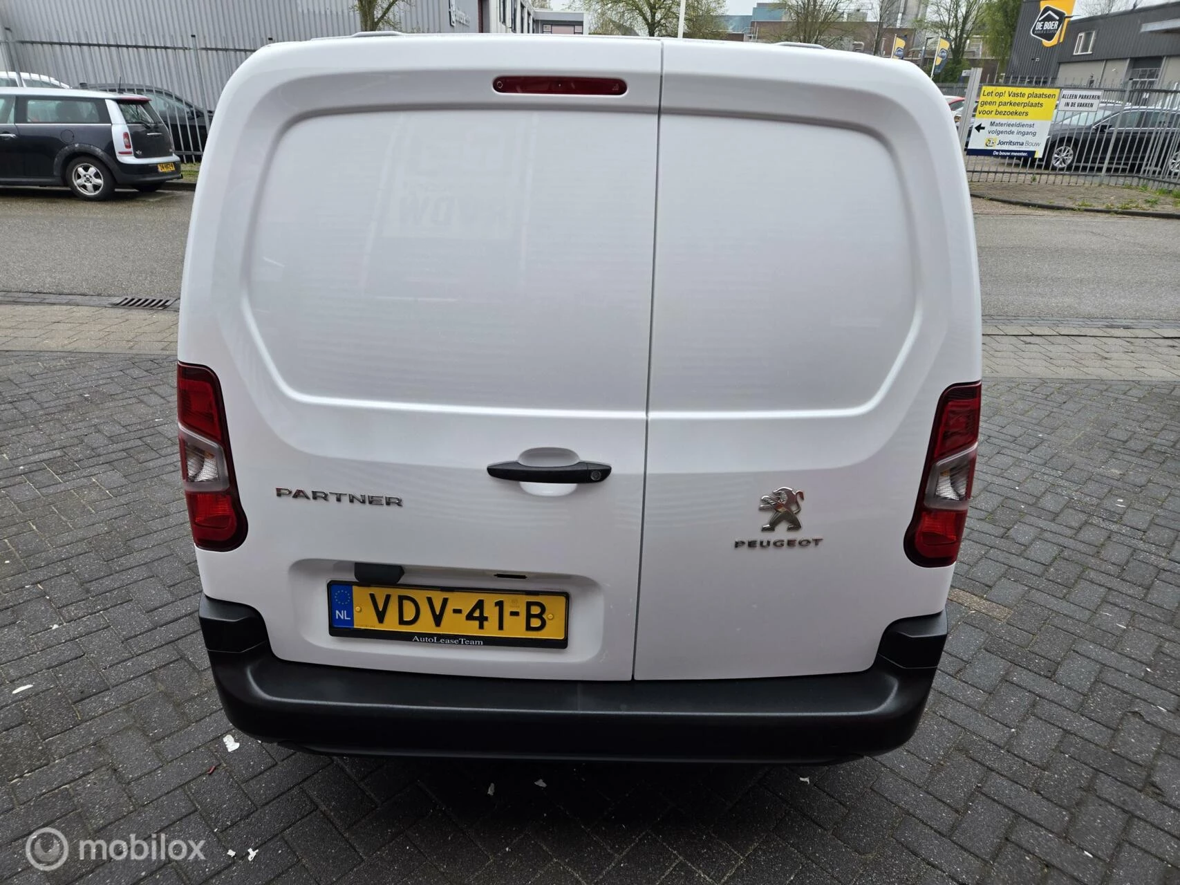 Hoofdafbeelding Peugeot Partner