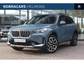 BMW X1 xDrive23i High Executive Automaat / Panoramadak / Trekhaak / Sportstoelen / Stuurverwarming / Comfort Access / Adaptieve LED / Head-Up / Harman-Kardon