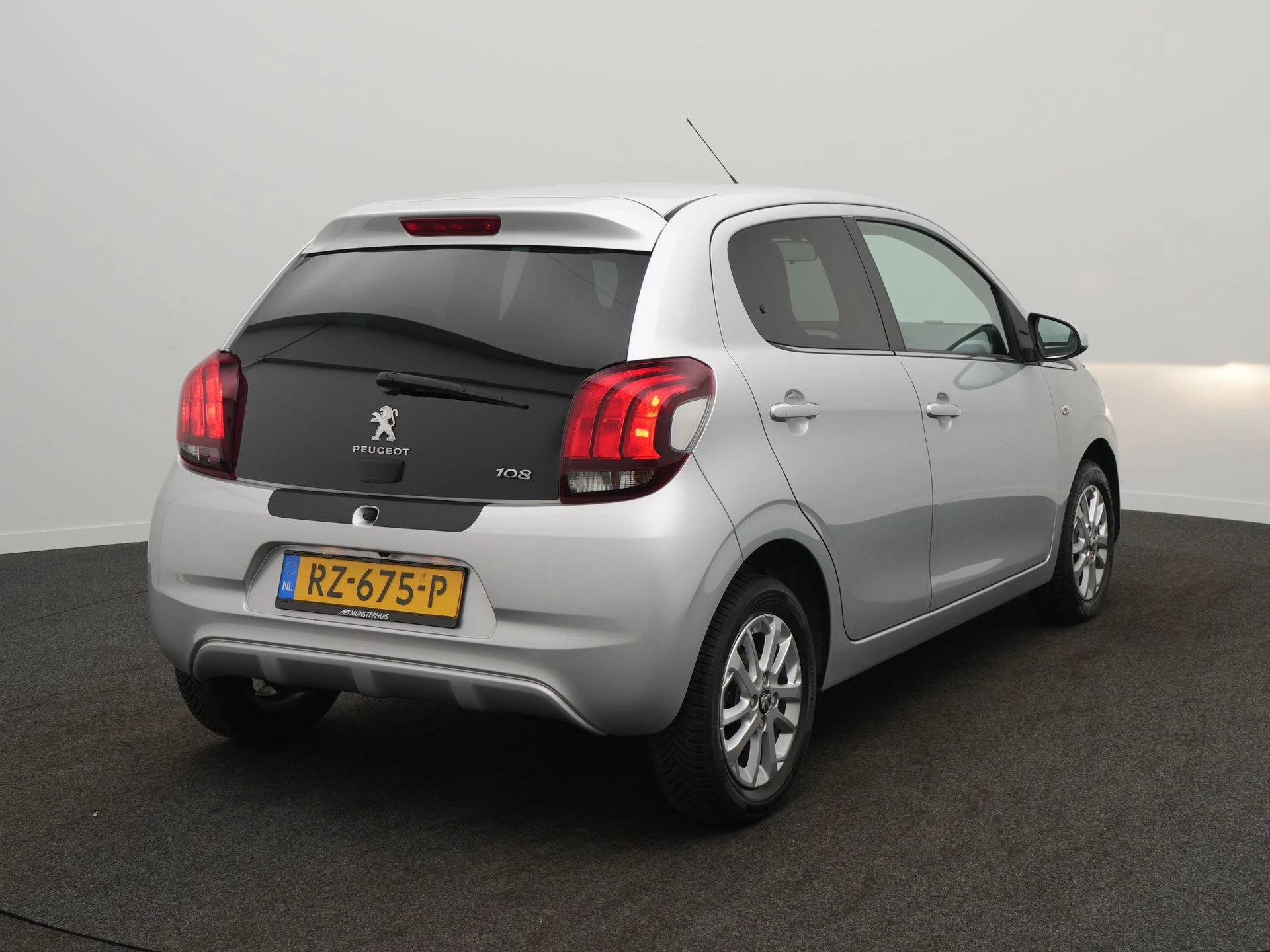 Hoofdafbeelding Peugeot 108