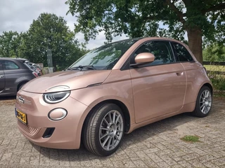 Hoofdafbeelding Fiat 500e Fiat 500e 500 E-PanoDak-Nu met SummerSale KORTING tot 2000euro!!
