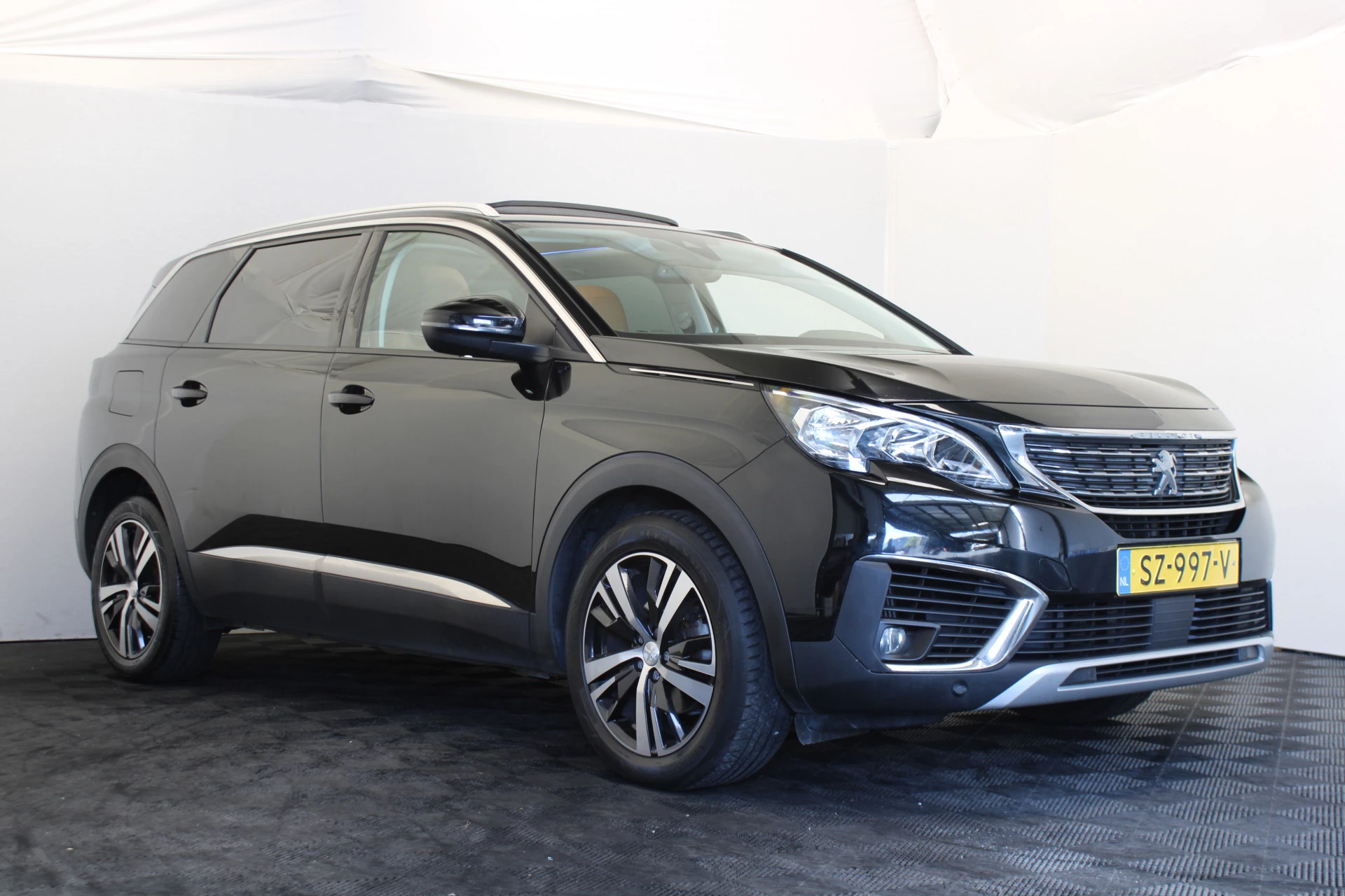 Hoofdafbeelding Peugeot 5008