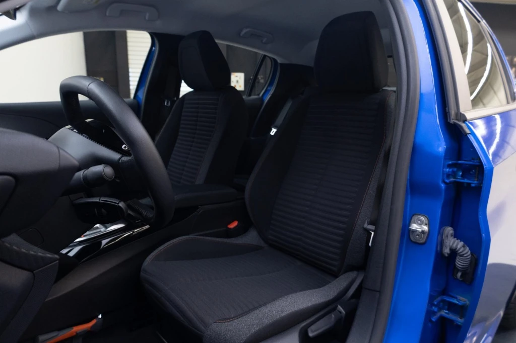 Hoofdafbeelding Peugeot e-208