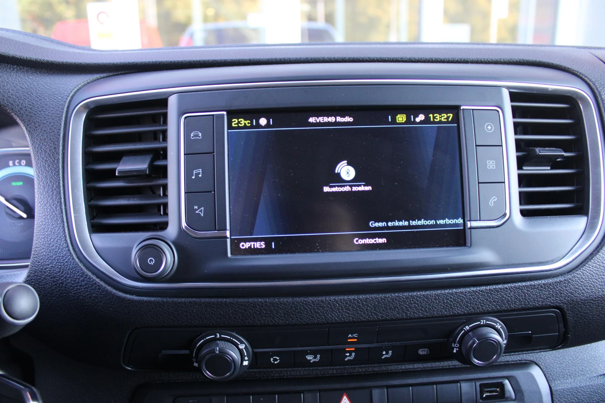 Hoofdafbeelding Peugeot e-Expert