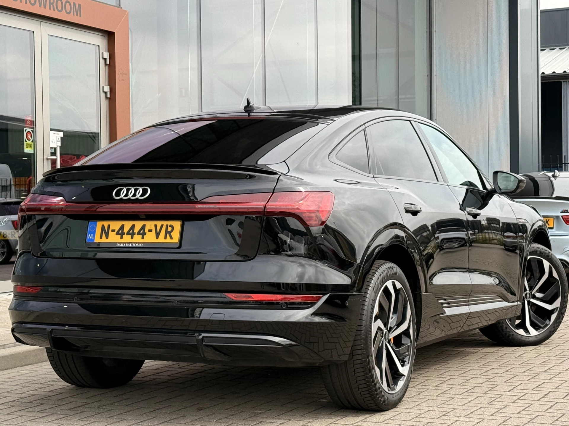 Hoofdafbeelding Audi e-tron