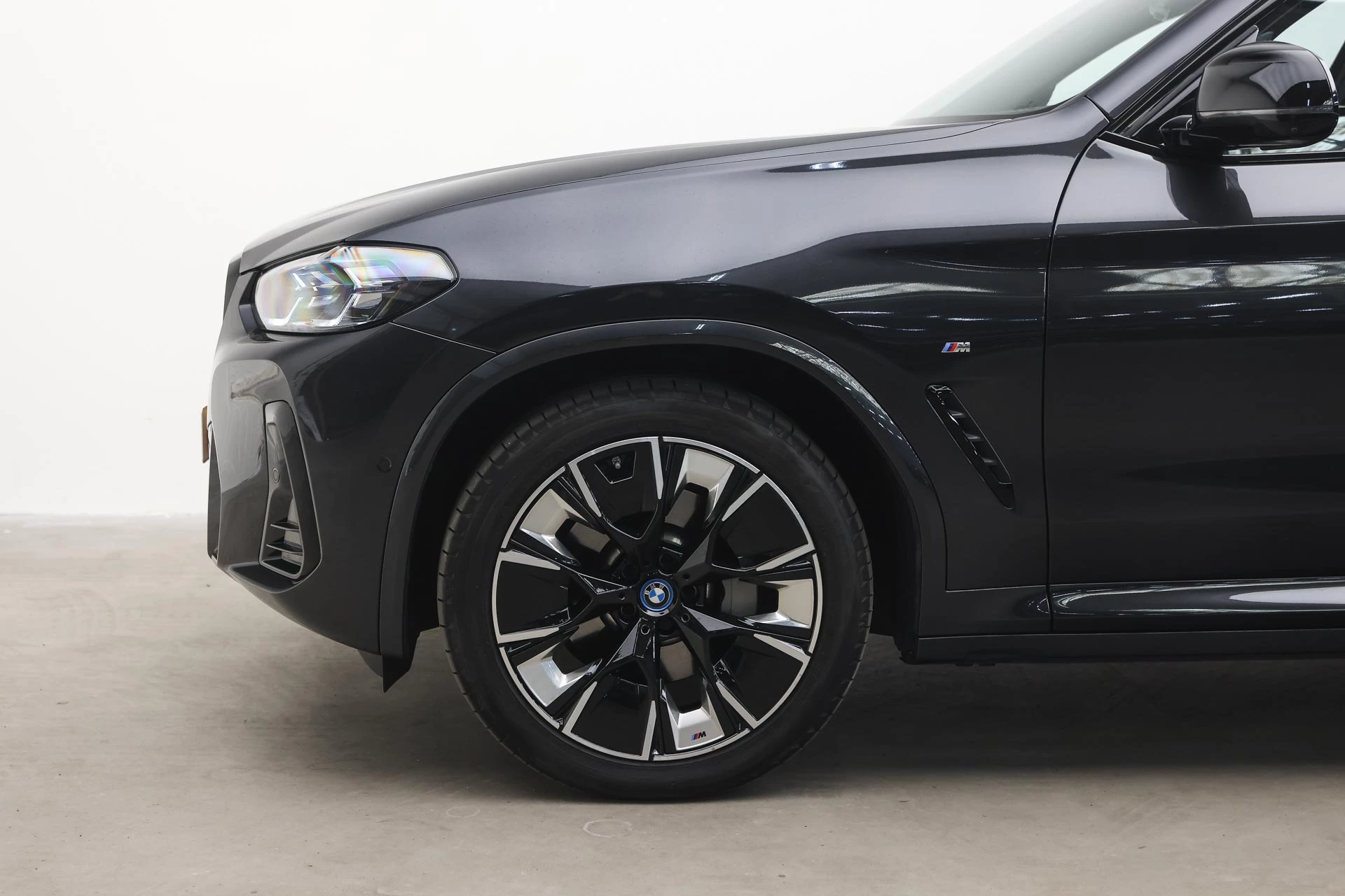 Hoofdafbeelding BMW iX3