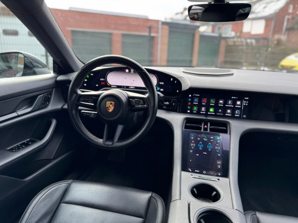 Hoofdafbeelding Porsche Taycan