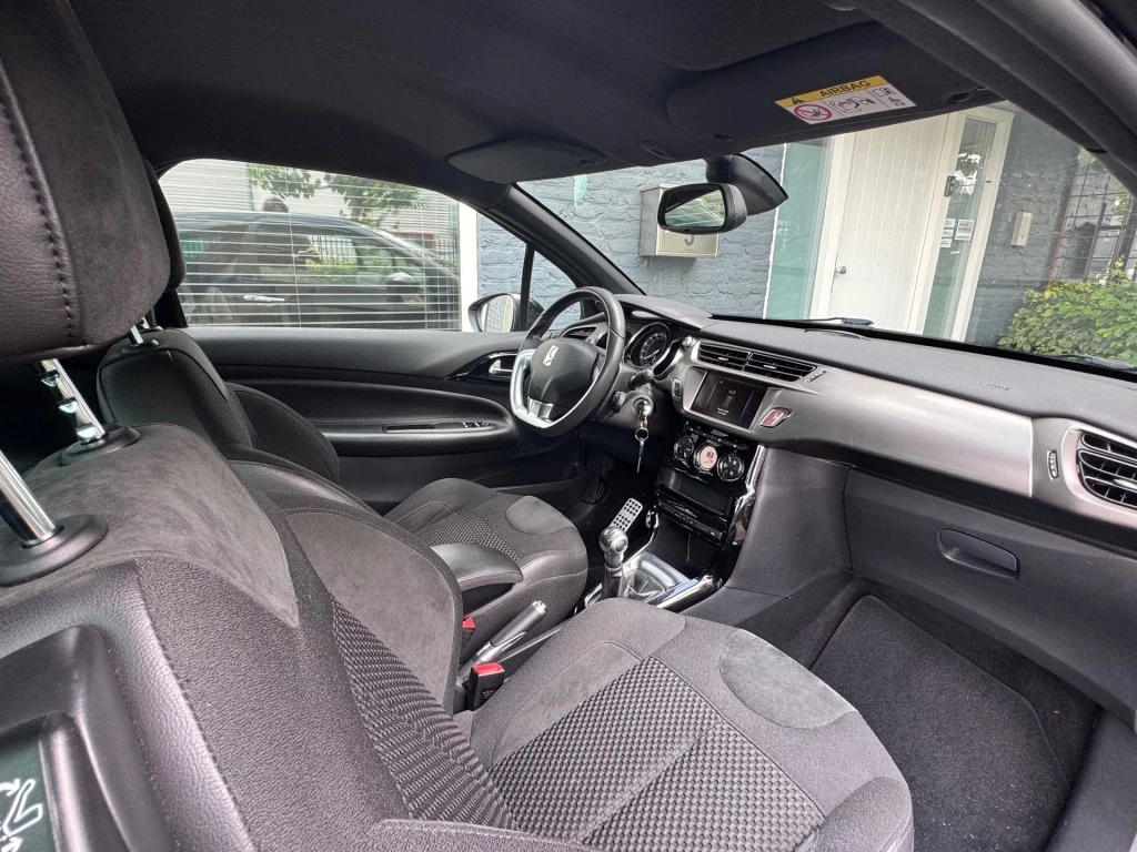 Hoofdafbeelding DS DS 3