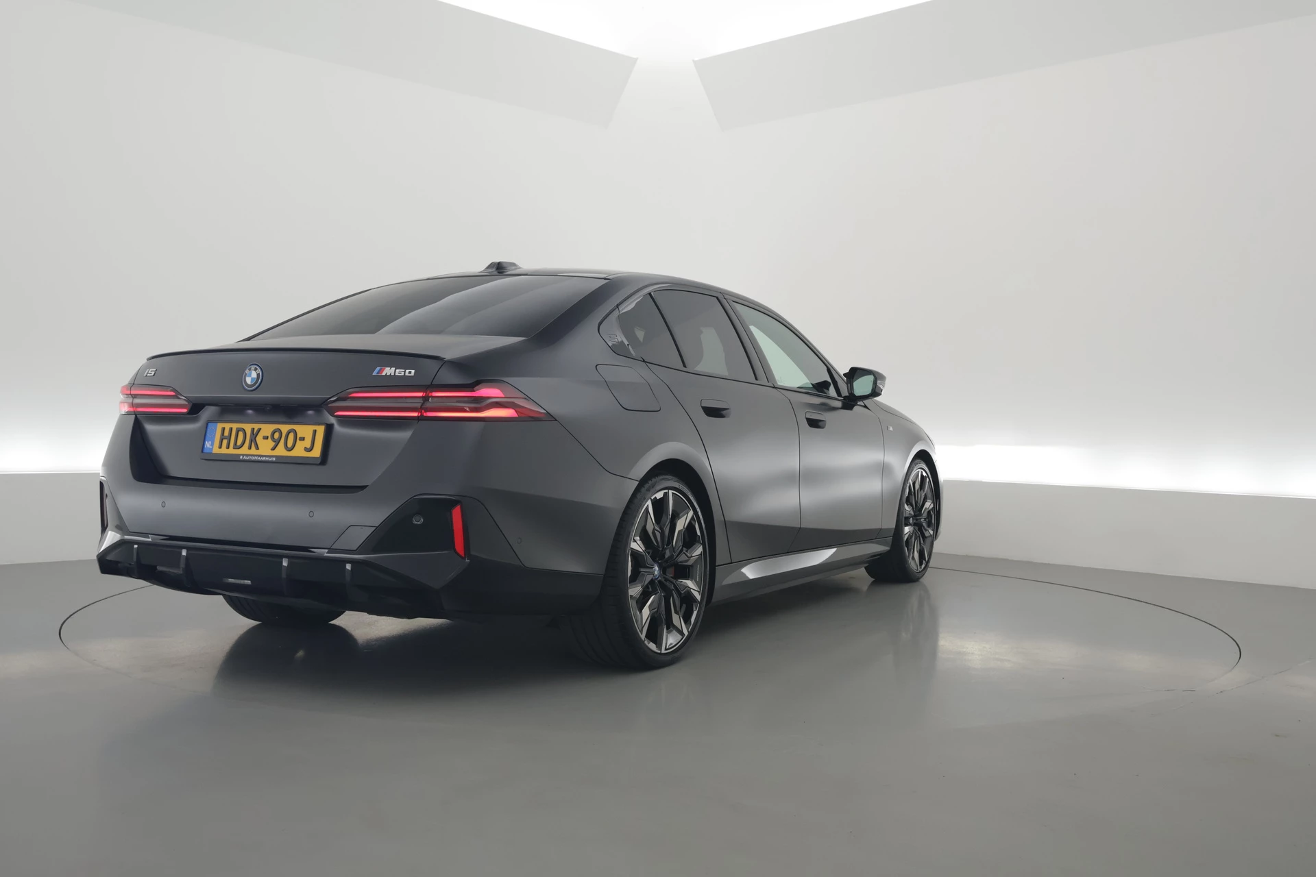 Hoofdafbeelding BMW i5