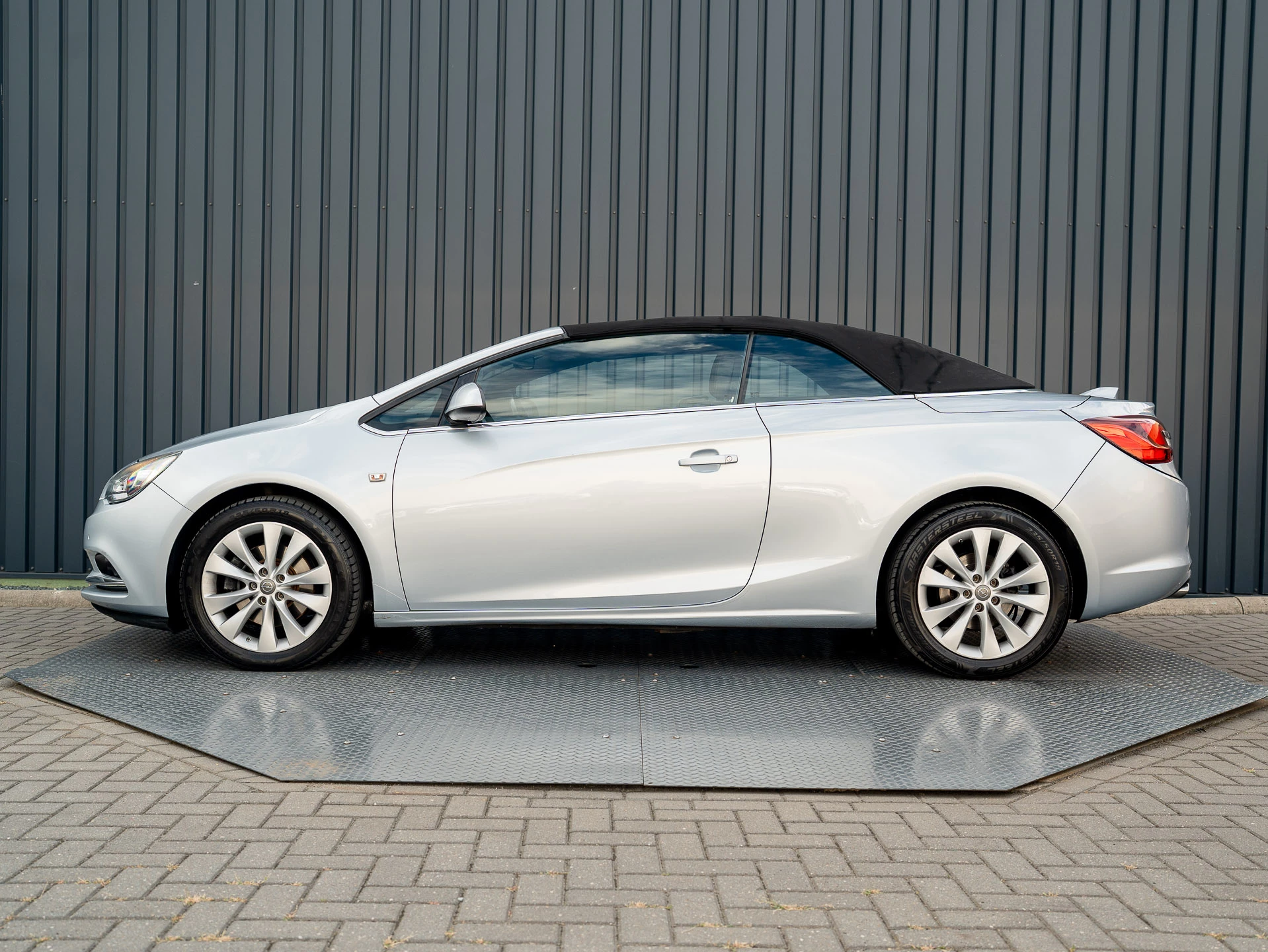 Hoofdafbeelding Opel Cascada