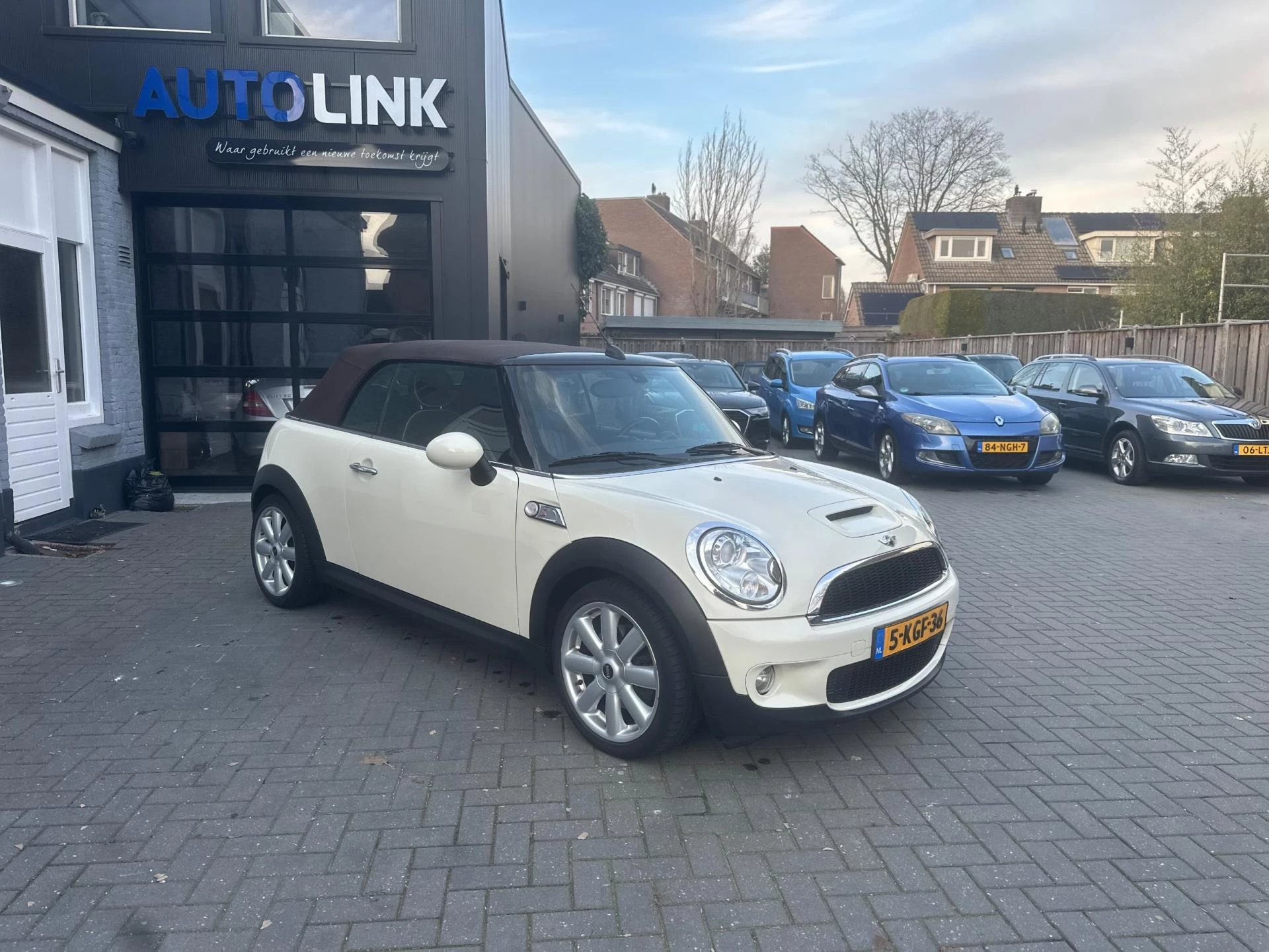 Hoofdafbeelding MINI Cabrio