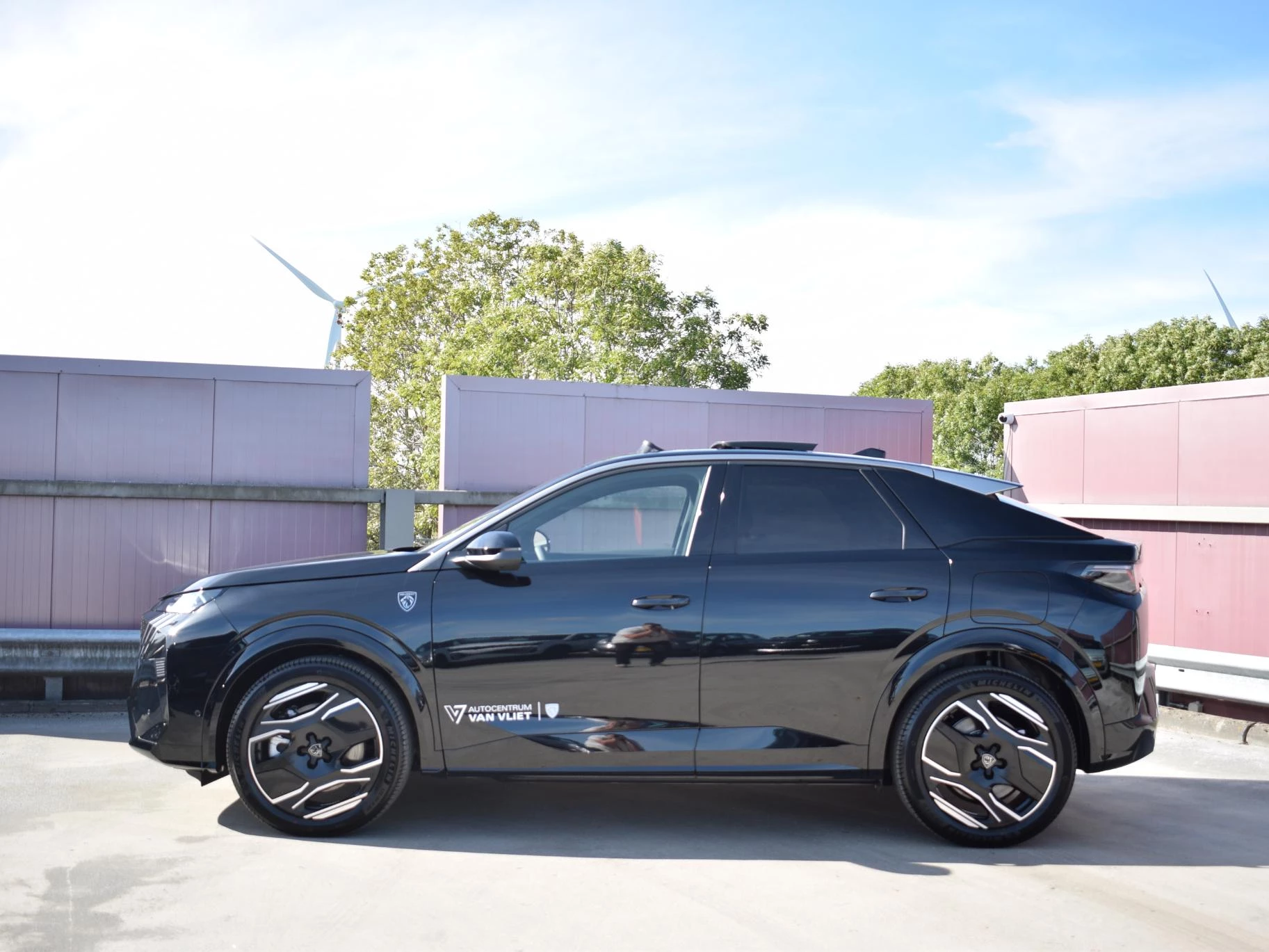 Hoofdafbeelding Peugeot e-3008