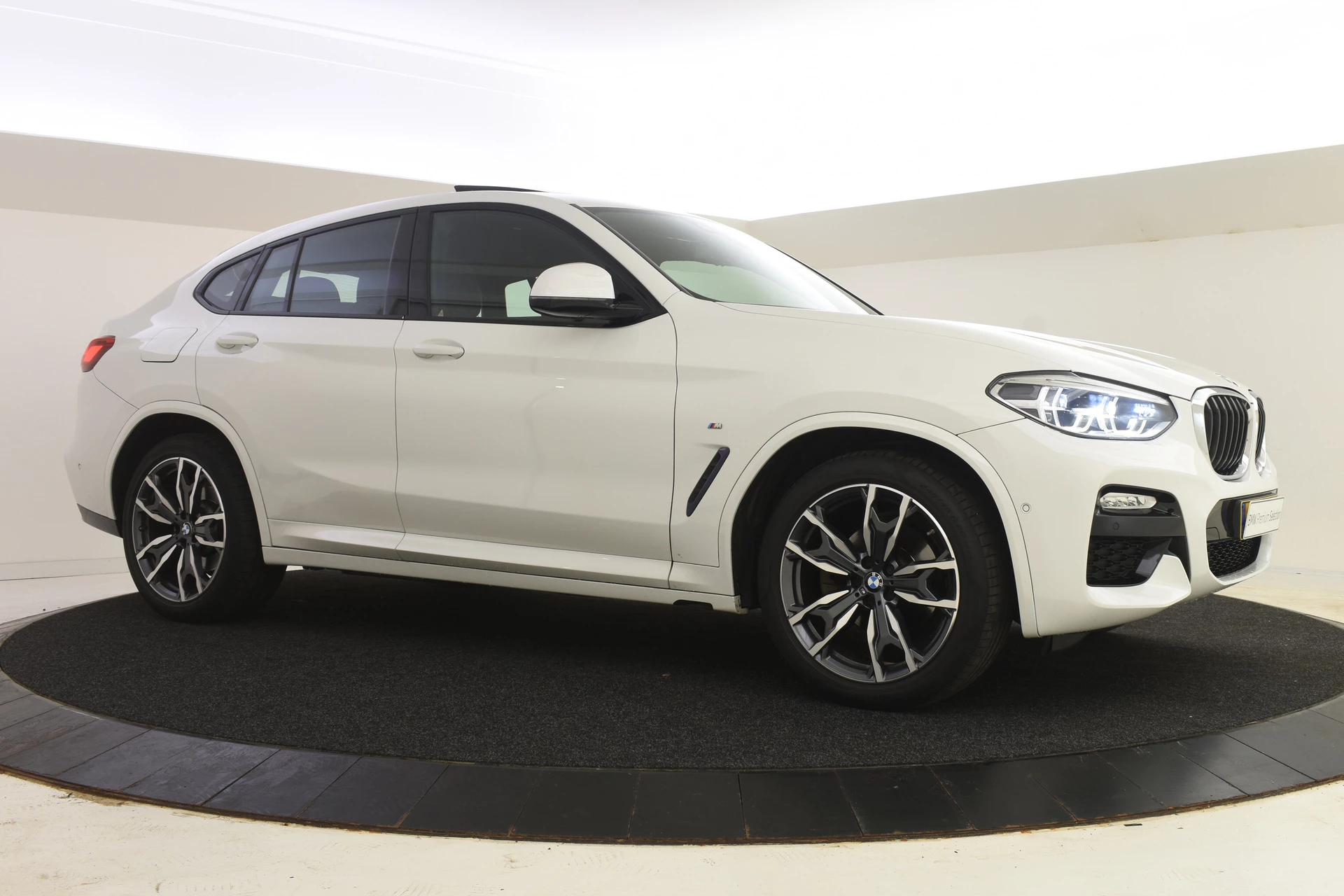 Hoofdafbeelding BMW X4