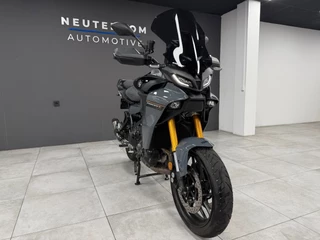 Yamaha Tour Tracer 9 GT+ Power Grey | Akrapovic | Dynamisch