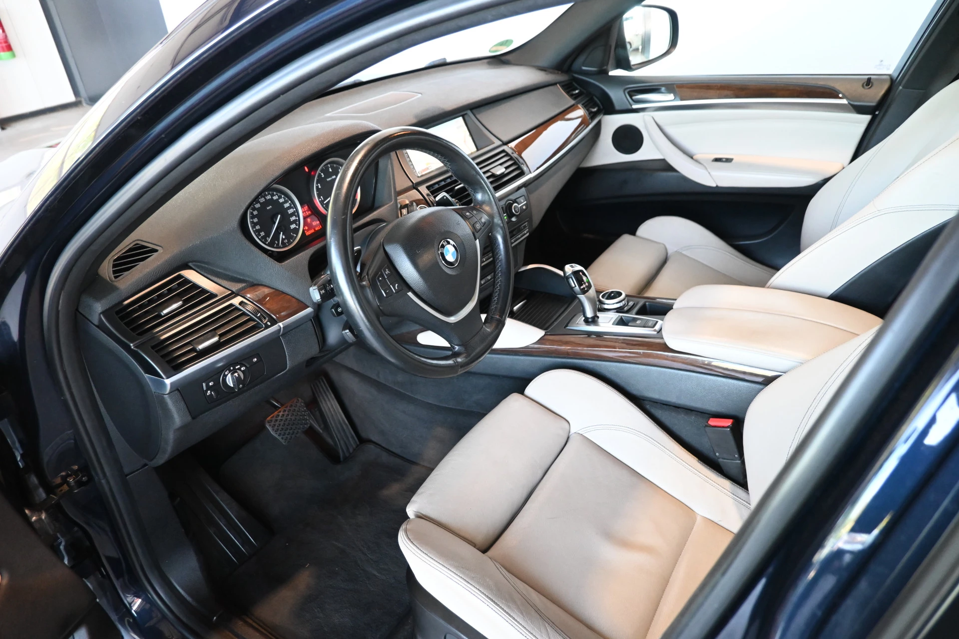 Hoofdafbeelding BMW X6