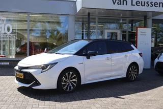 Toyota Corolla Touring Sports 1.8 HYBRID STYLE ALL-SEASON BI-TONE ELEKTRISCHE ACHTERKLEP