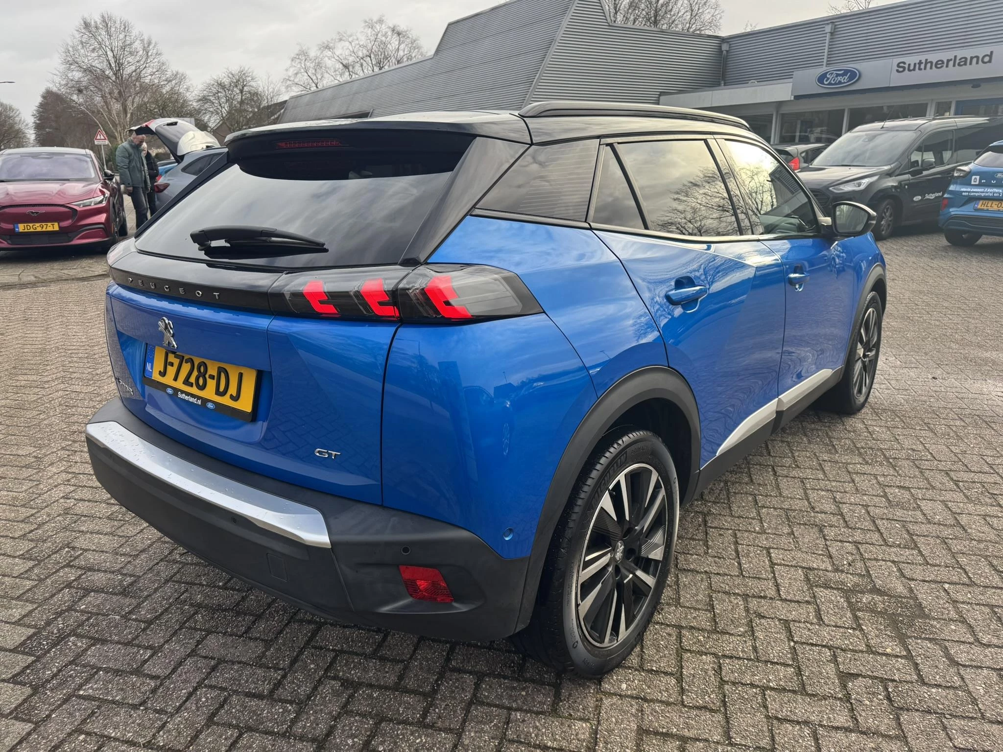 Hoofdafbeelding Peugeot e-2008