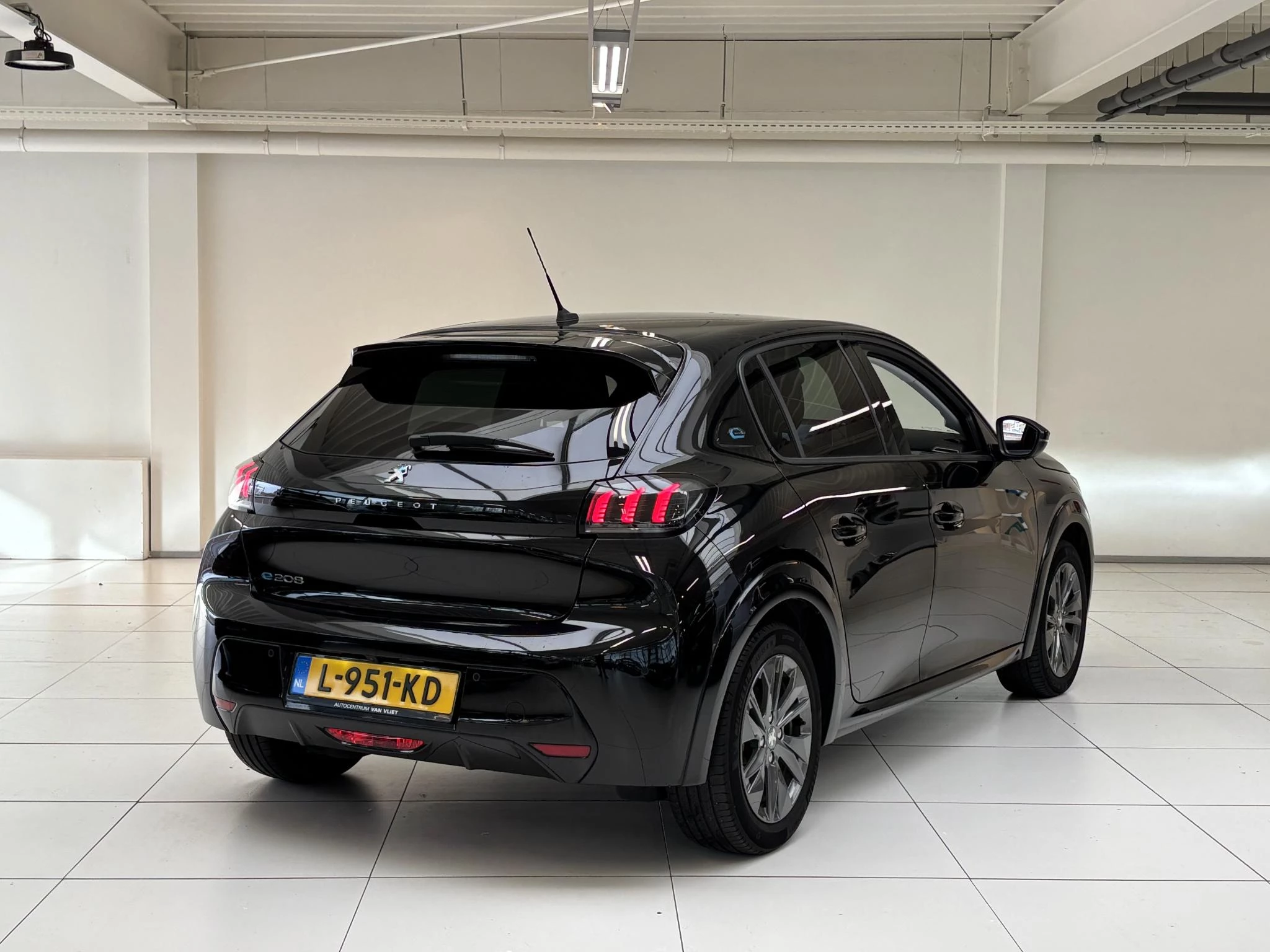 Hoofdafbeelding Peugeot e-208