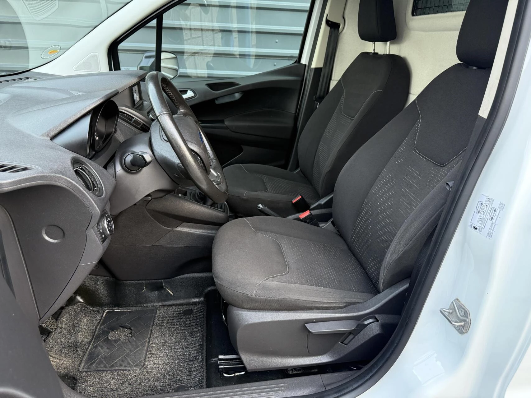 Hoofdafbeelding Ford Transit Courier