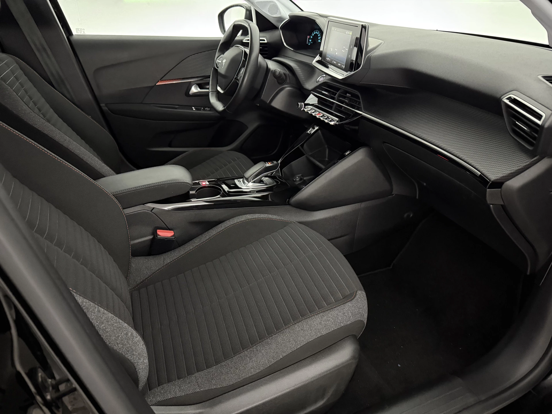 Hoofdafbeelding Peugeot e-208