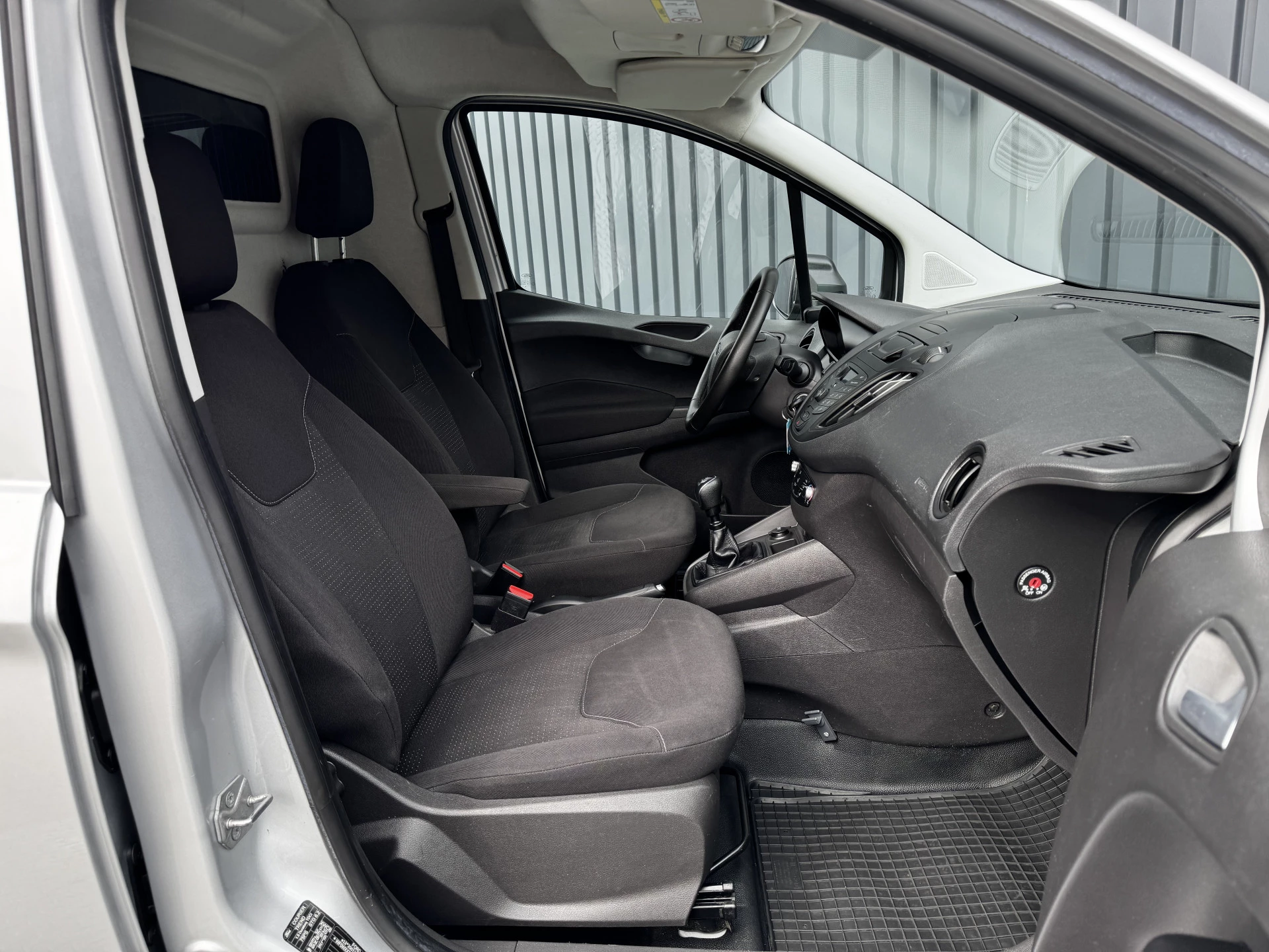 Hoofdafbeelding Ford Transit Courier
