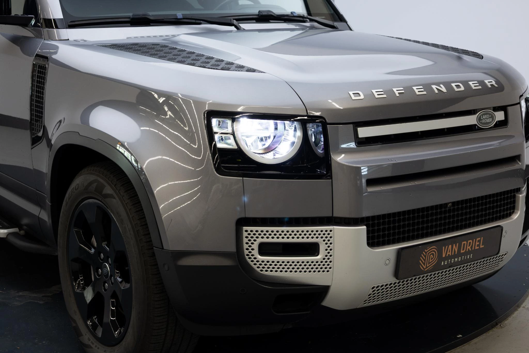 Hoofdafbeelding Land Rover Defender