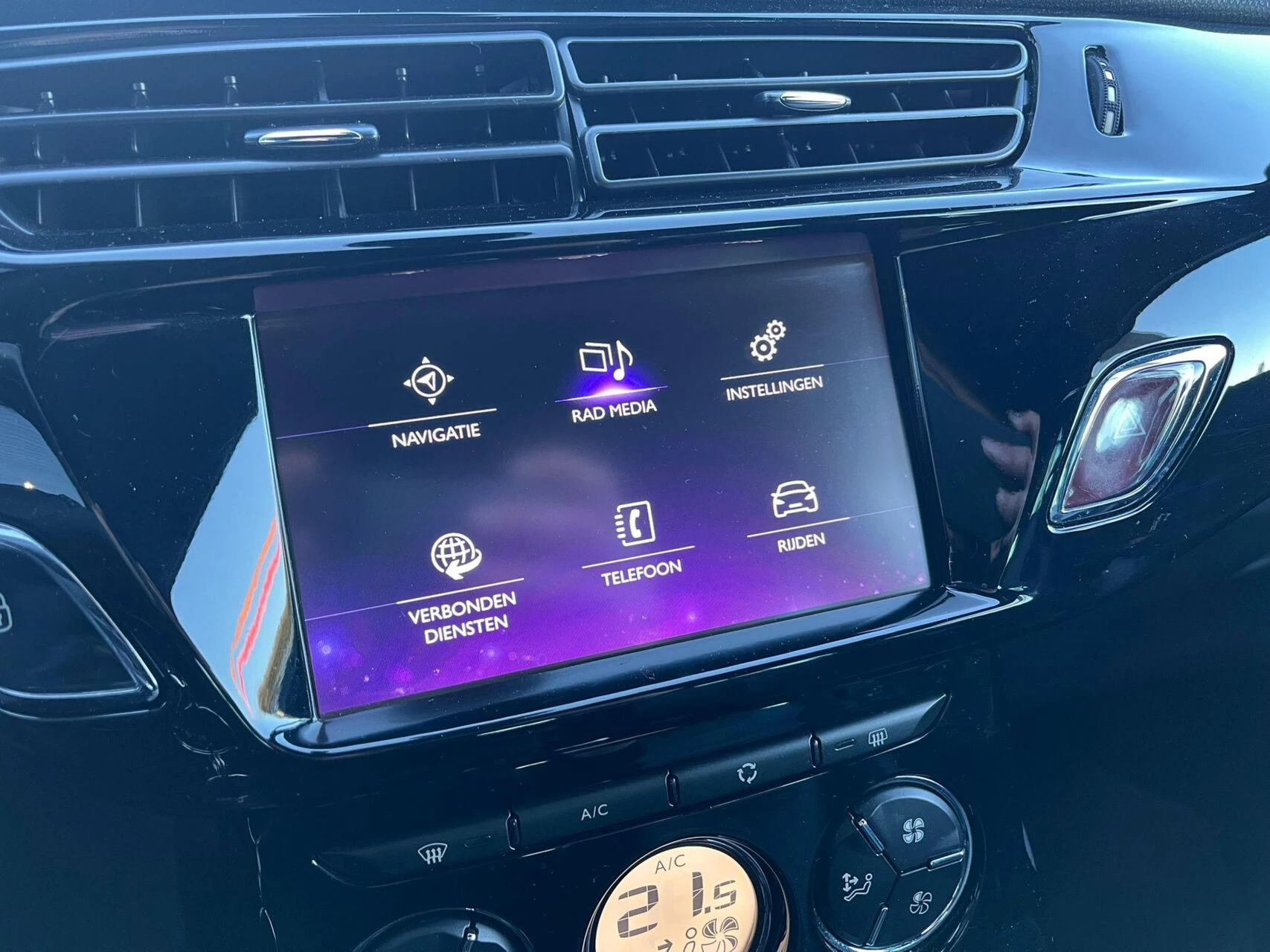 Hoofdafbeelding DS DS 3