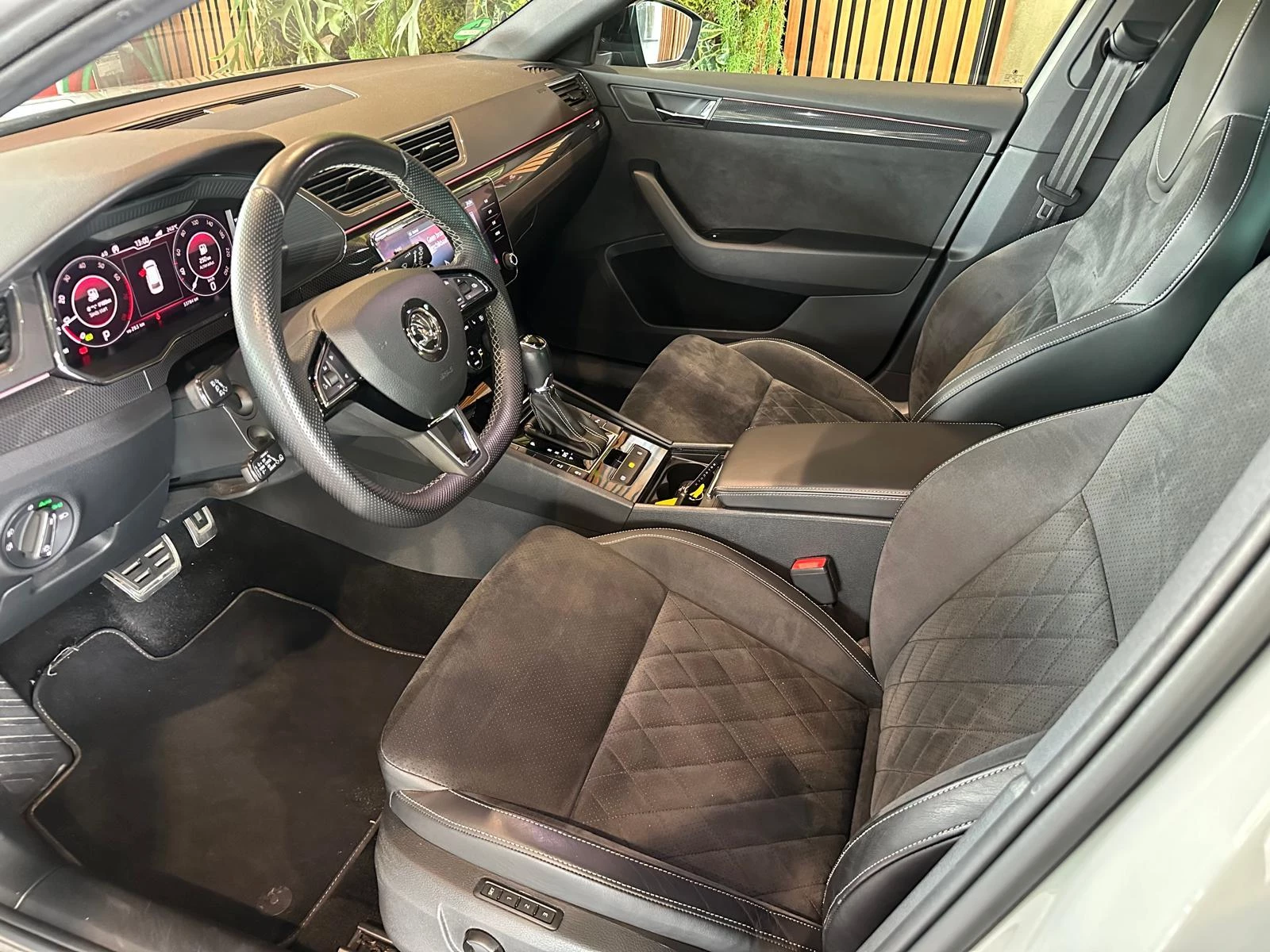 Hoofdafbeelding Škoda Superb