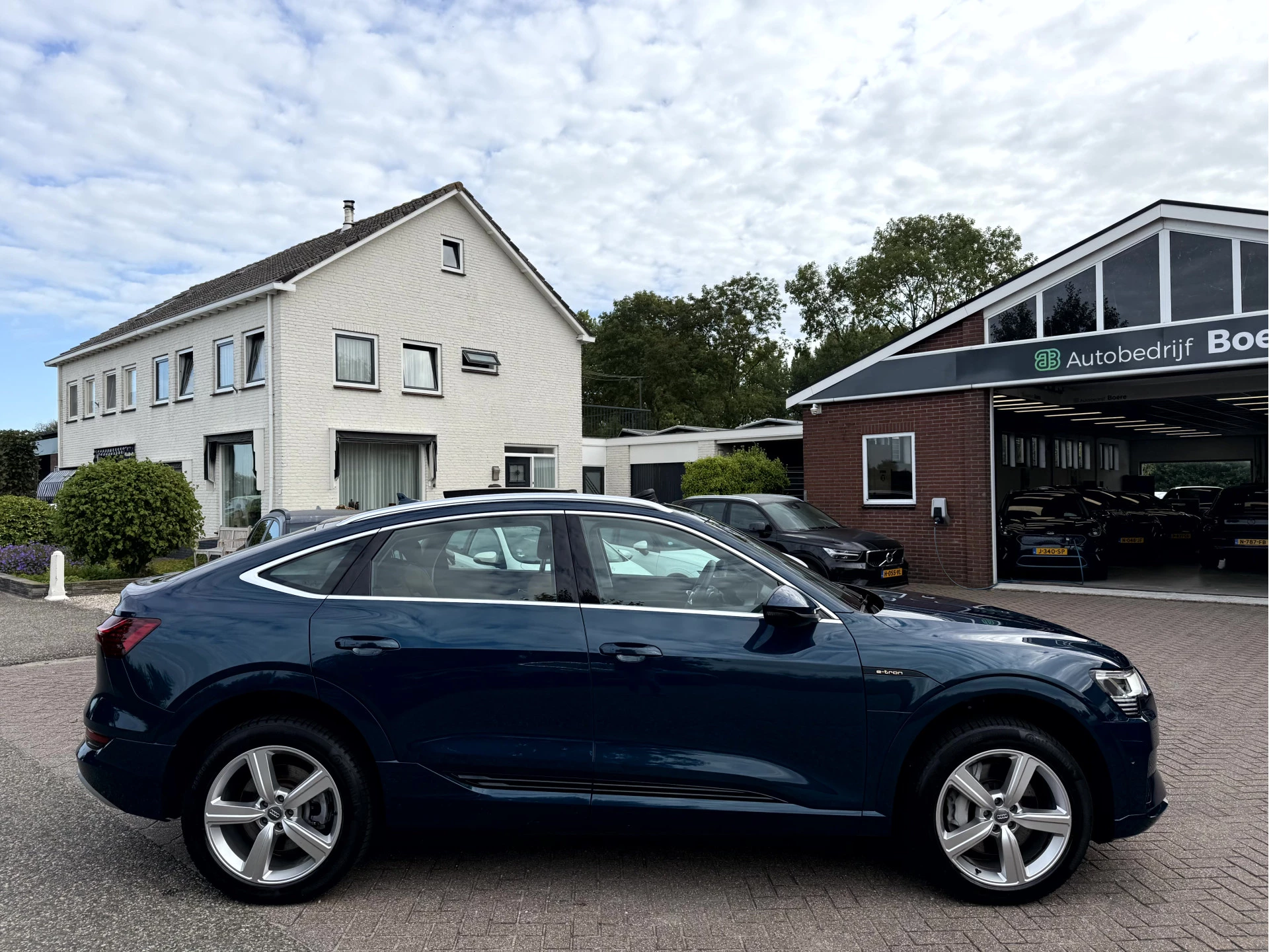 Hoofdafbeelding Audi e-tron