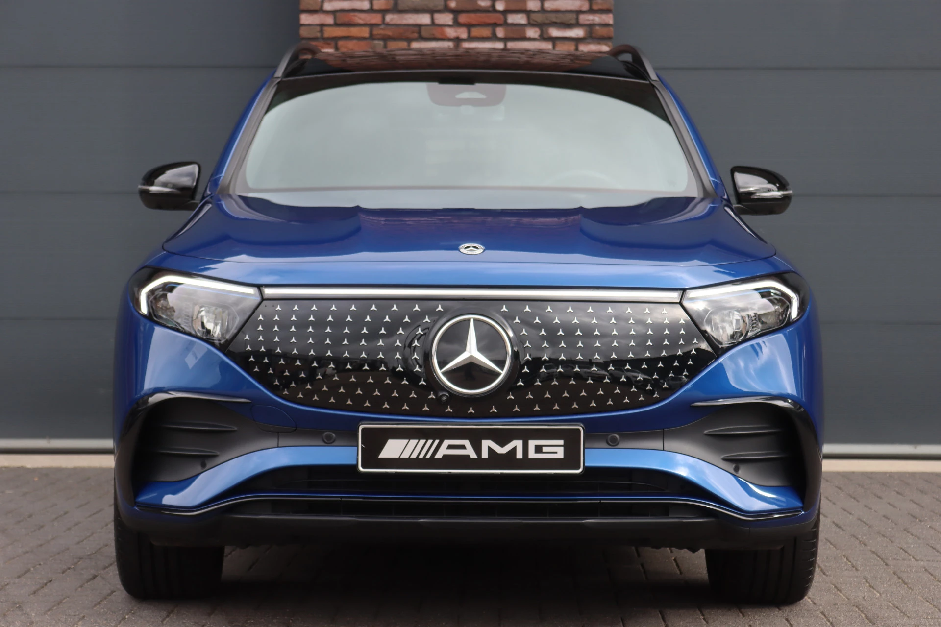 Hoofdafbeelding Mercedes-Benz EQB