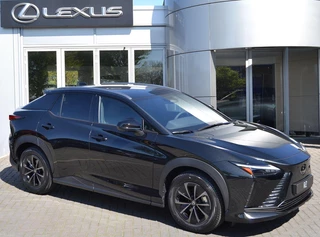 Hoofdafbeelding Lexus RZ Lexus RZ 350e Luxury Line 77 kWh NIEUW DIRECT LEVERBAAR 360-CAM STOELVERW STUURVERW