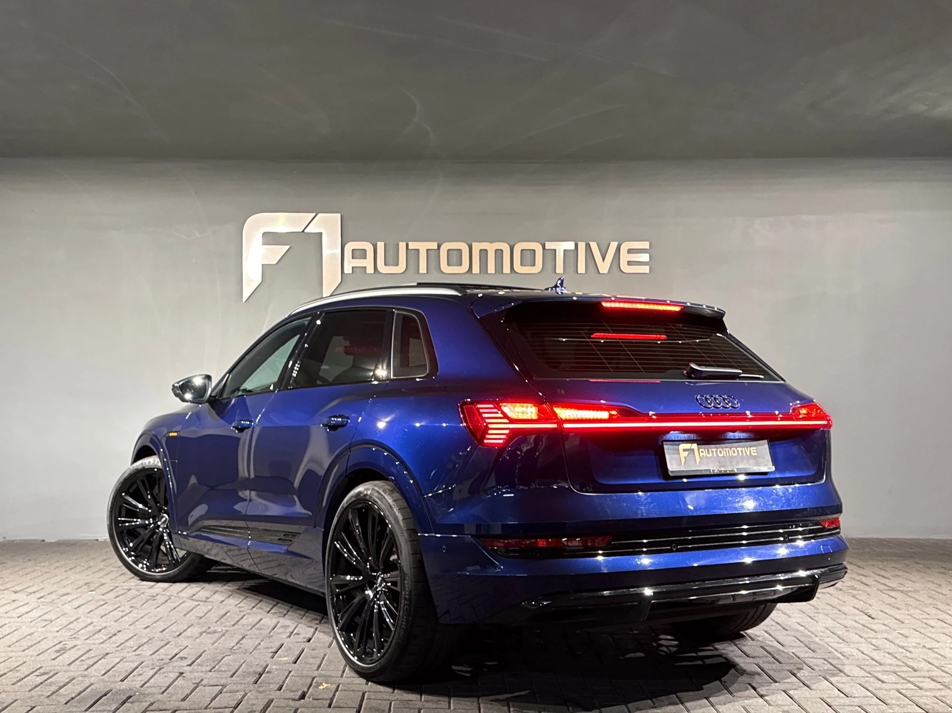 Hoofdafbeelding Audi e-tron