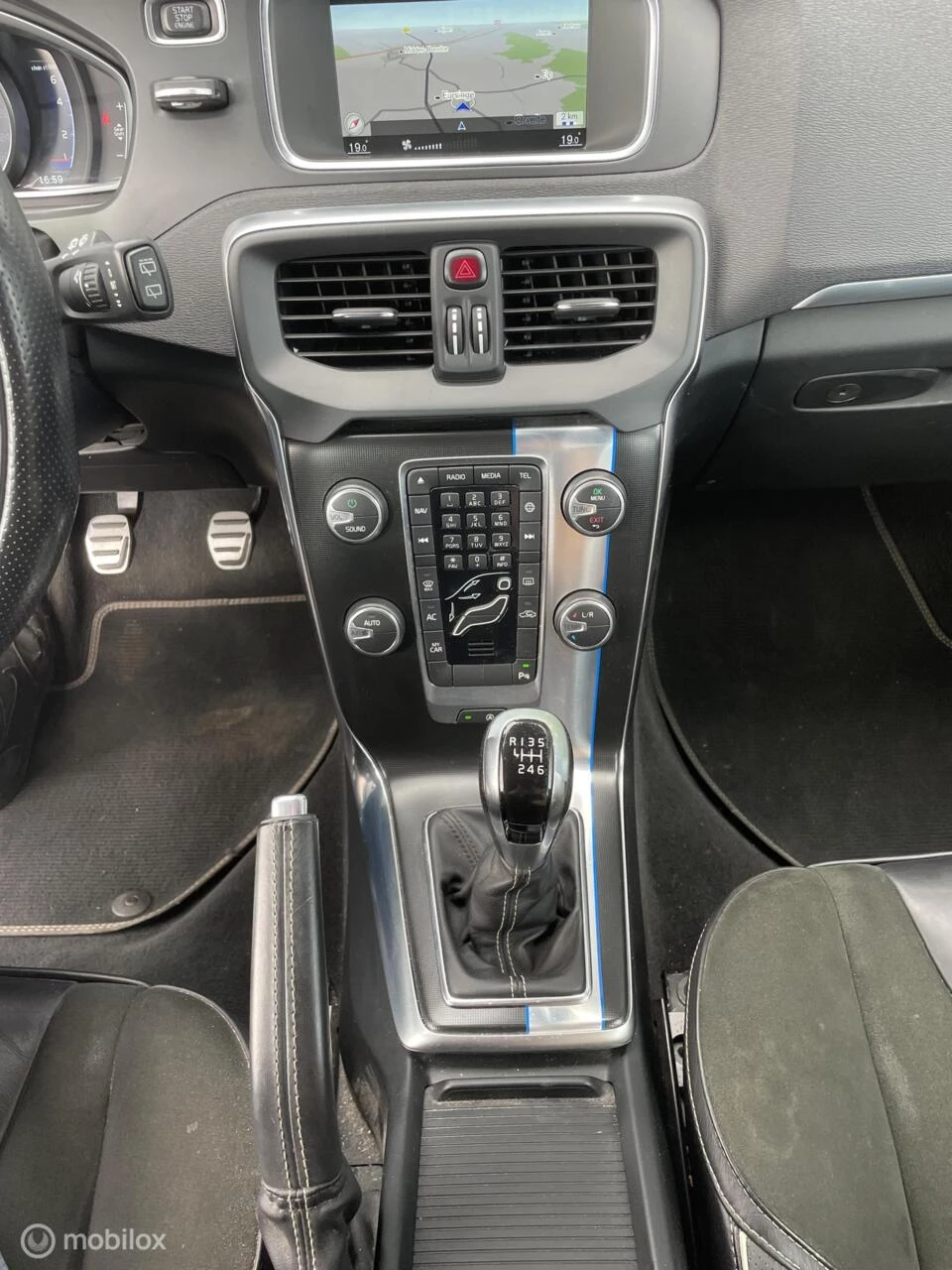 Hoofdafbeelding Volvo V40