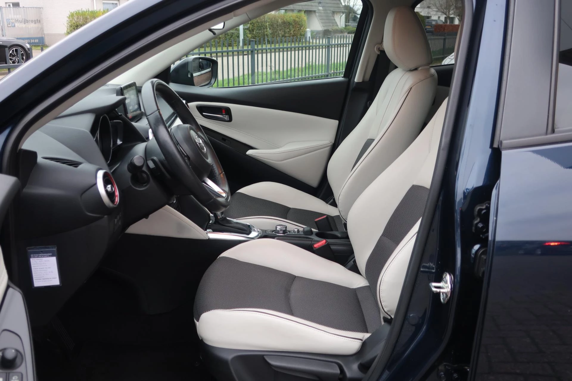 Hoofdafbeelding Mazda 2