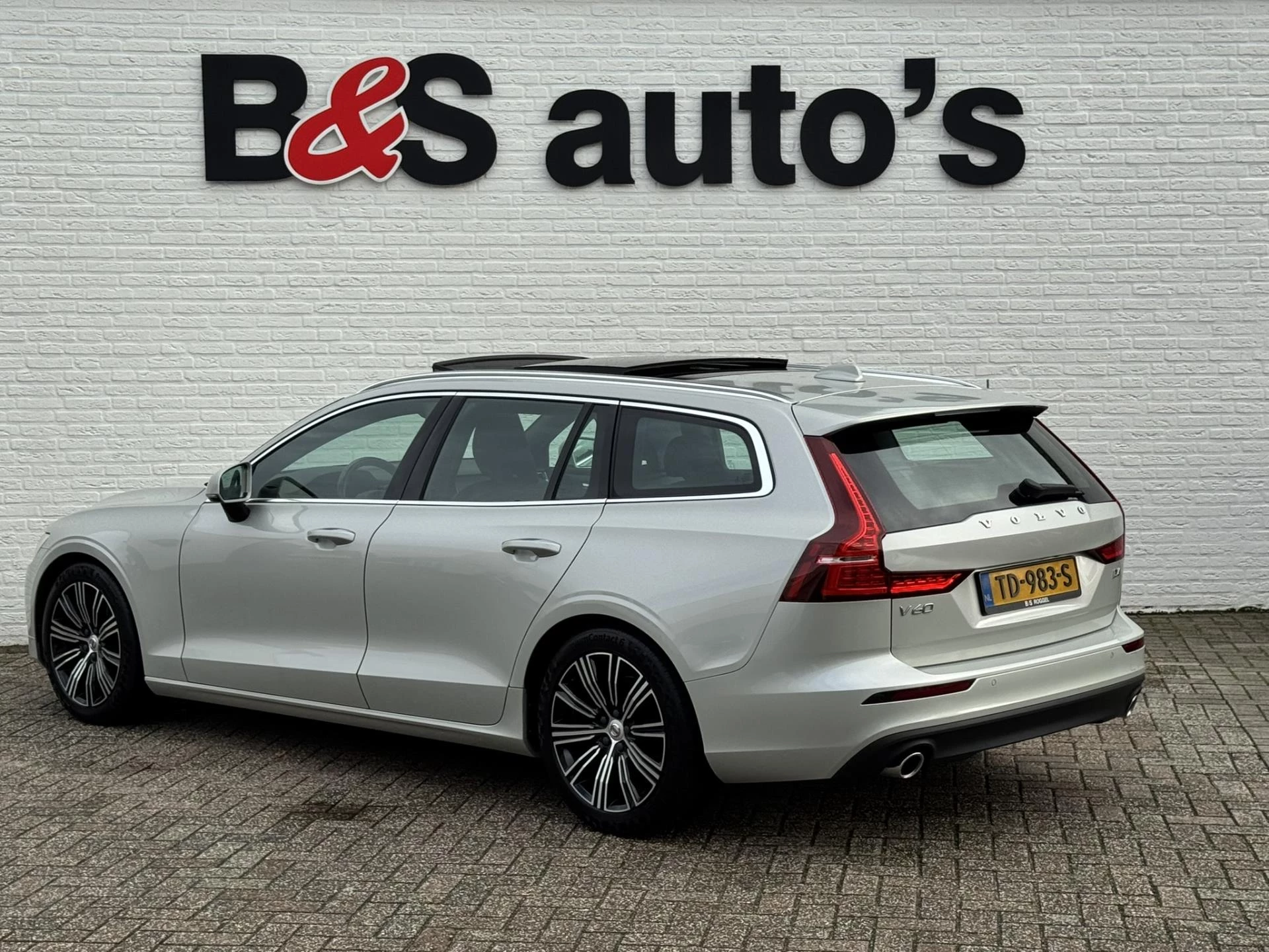 Hoofdafbeelding Volvo V60