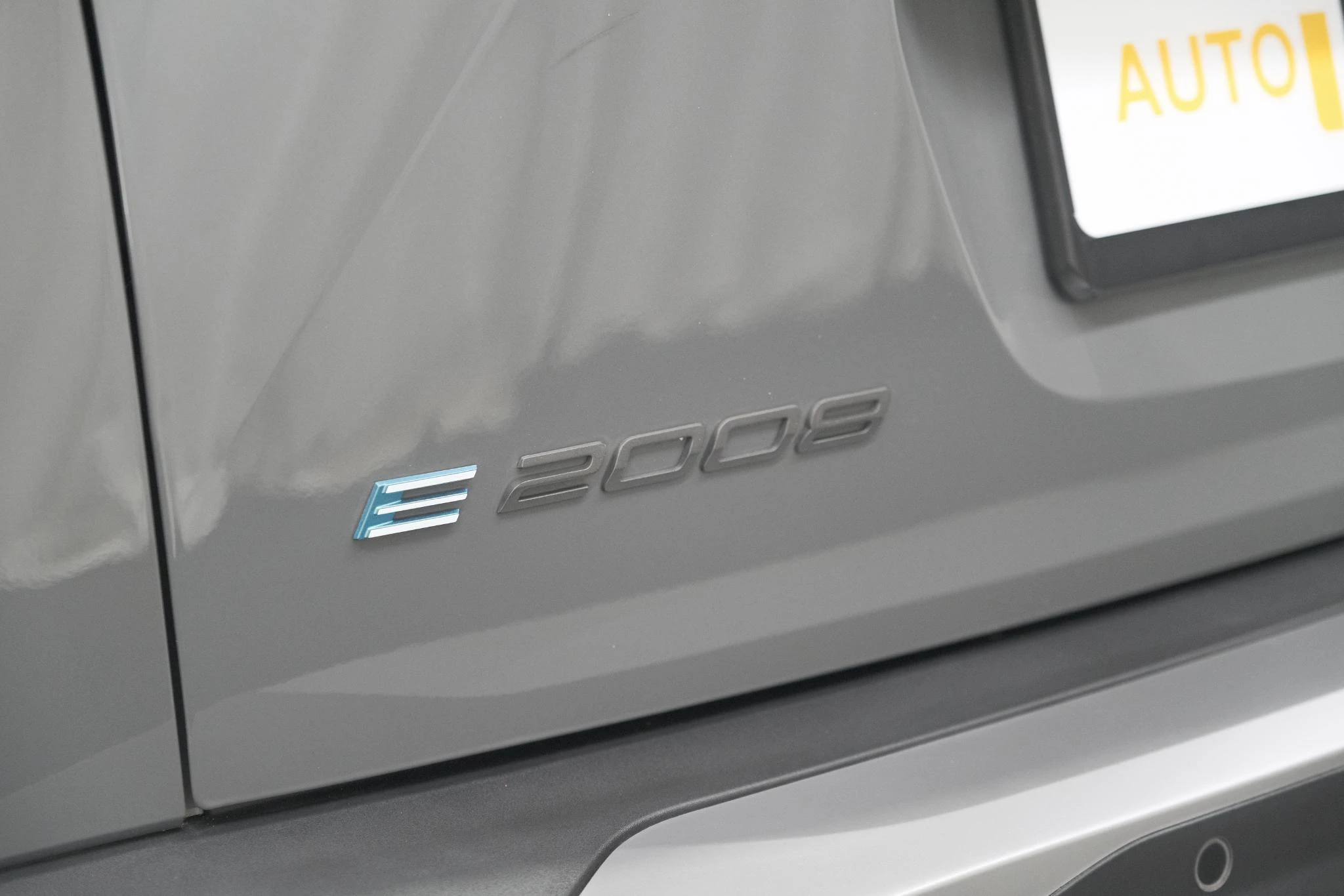 Hoofdafbeelding Peugeot e-2008