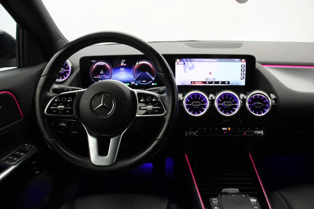 Hoofdafbeelding Mercedes-Benz EQA