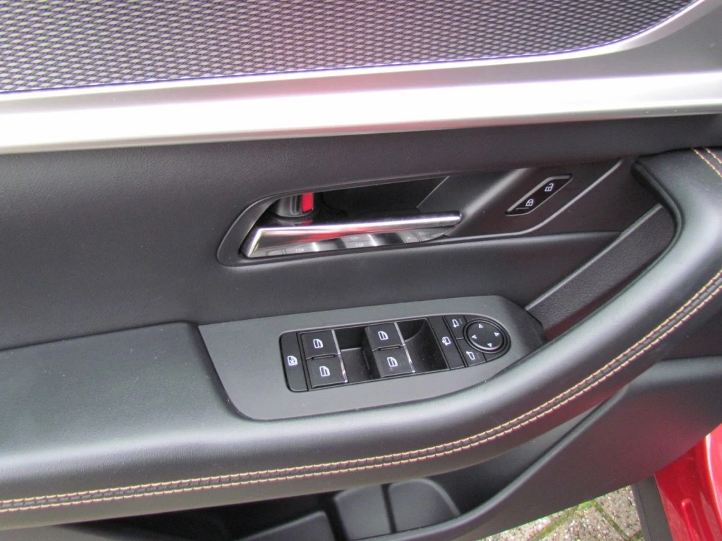 Hoofdafbeelding Mazda CX-60