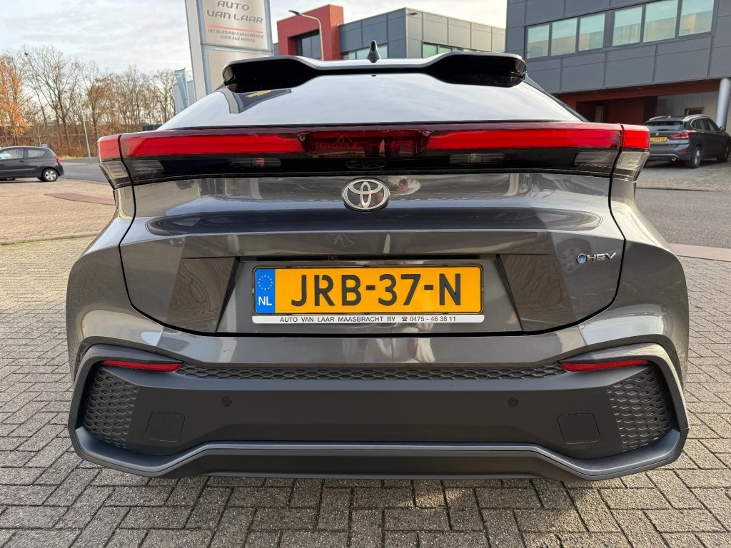 Hoofdafbeelding Toyota C-HR