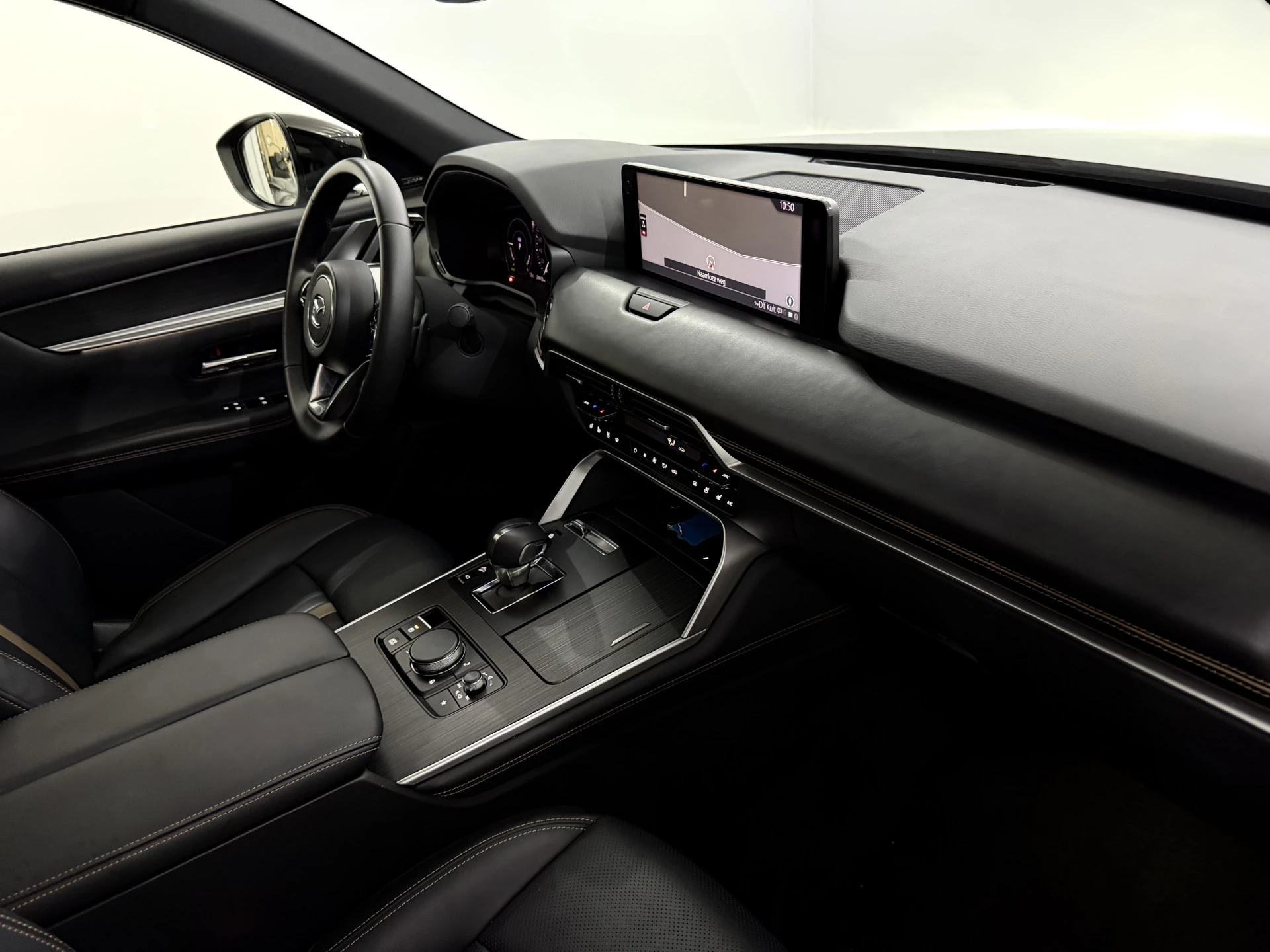 Hoofdafbeelding Mazda CX-60