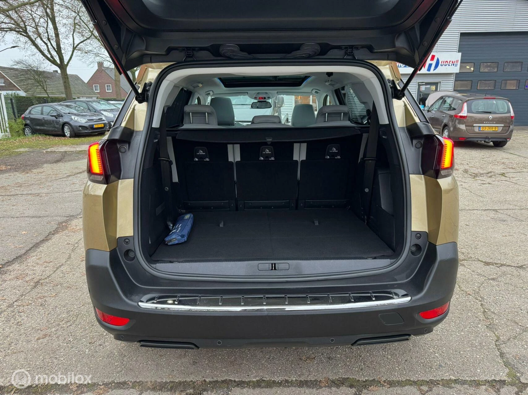 Hoofdafbeelding Peugeot 5008