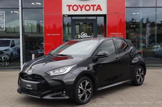 Toyota Yaris HYBRID 115 FIRST EDITION STOEL/STUURVERW DRAADLOOS-LADEN APPLE/ANDROID KEYLESS CLIMA AD-CRUISE 16" LM-VELGEN