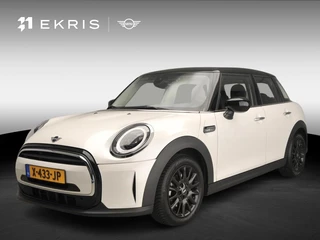 MINI 5-deurs Cooper Automaat / Driving assist / LED / Cruise / Climate / PDC / Navigatie / Alu wielen black