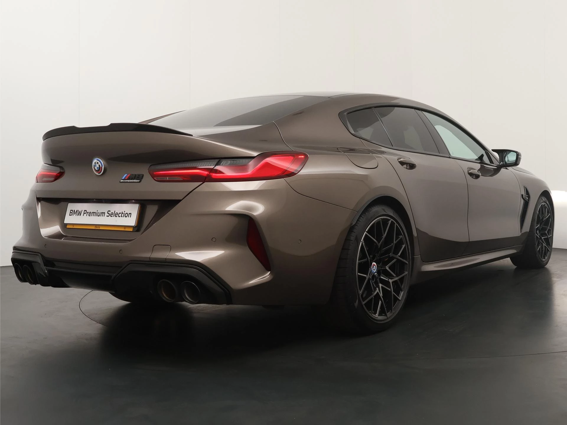 Hoofdafbeelding BMW M8