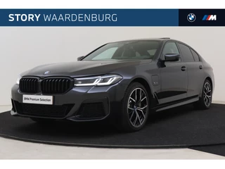 BMW 5 Serie 520e High Executive M Sport Automaat / Schuif-kanteldak / Laserlight / Stoelventilatie / Stoelverwarming / Harman Kardon / BMW Live Cockpit Professional