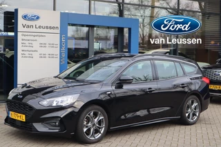 Ford Focus Wagon 125PK HYBRID ST-LINE NAVI TREKHAAK CAMERA CLIMA APPLE/ANDROID PARK-SENSOREN