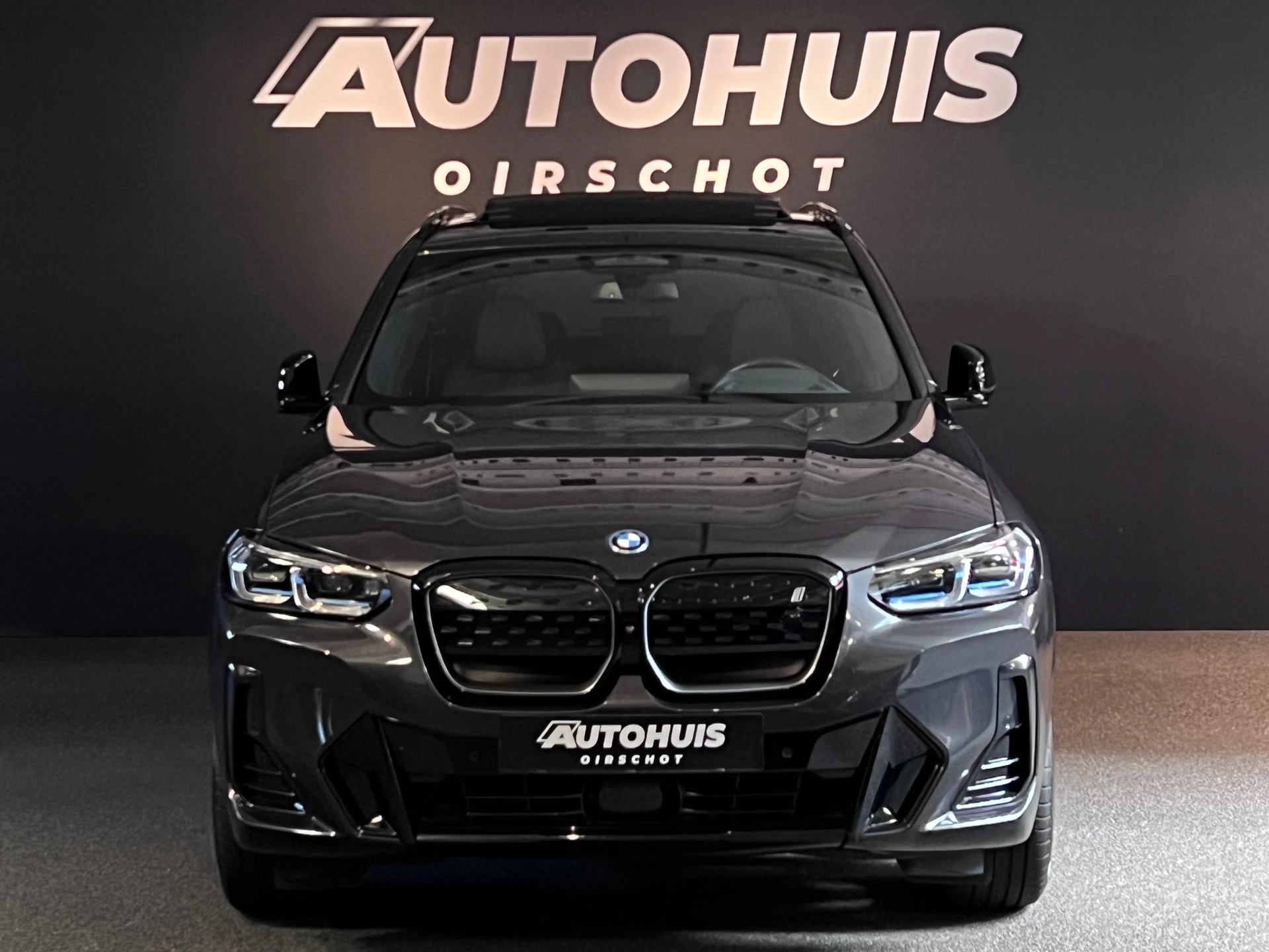 Hoofdafbeelding BMW iX3