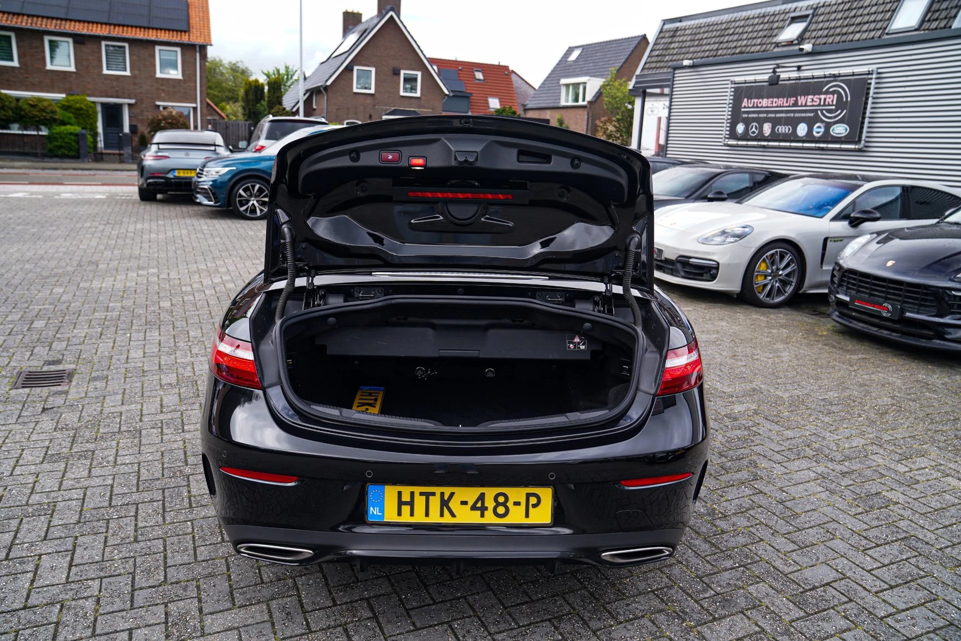 Hoofdafbeelding Mercedes-Benz E-Klasse