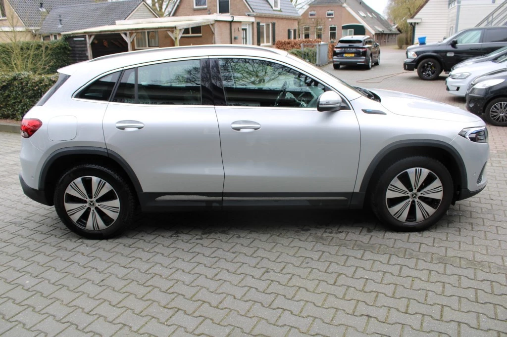 Hoofdafbeelding Mercedes-Benz EQA