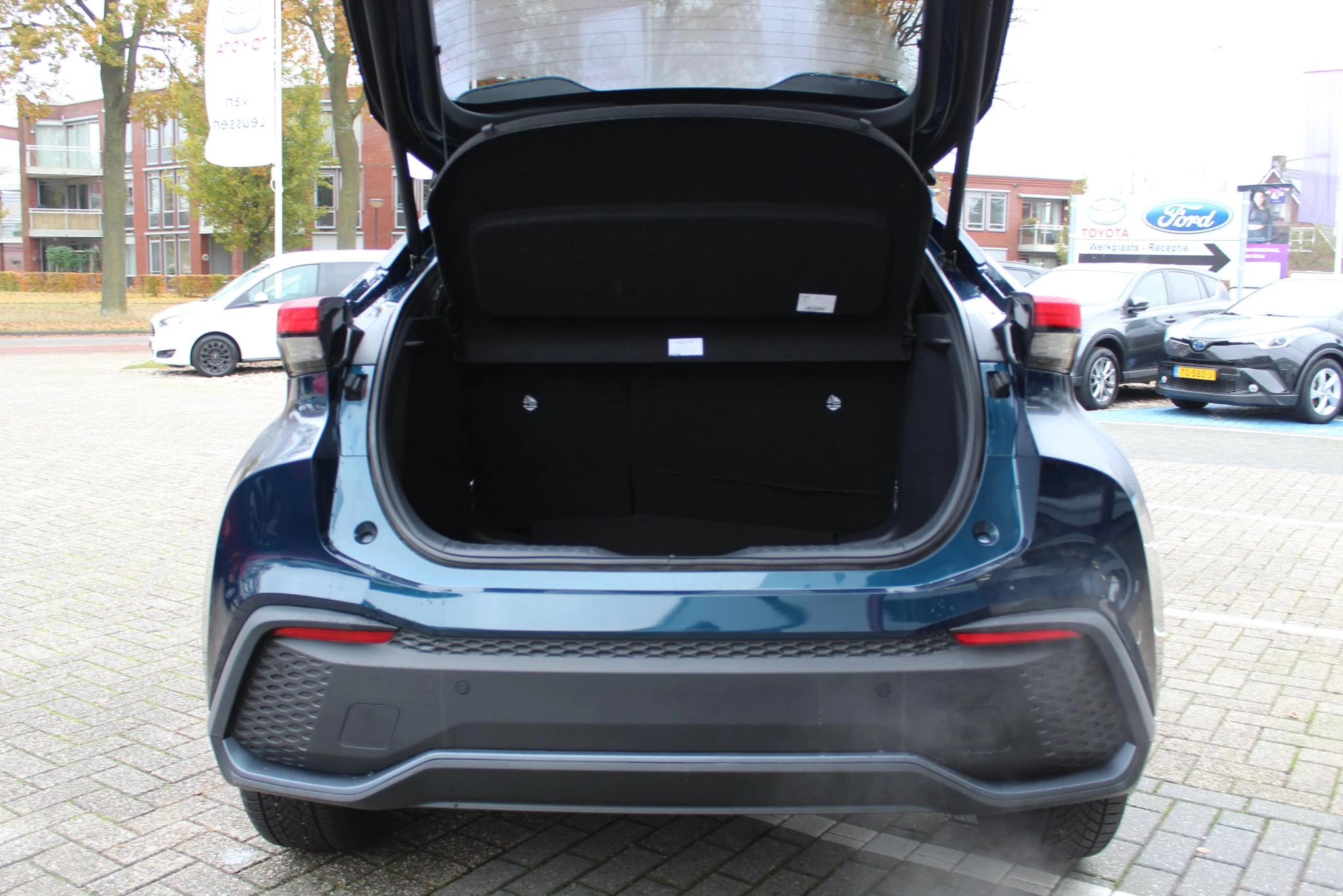 Hoofdafbeelding Toyota C-HR