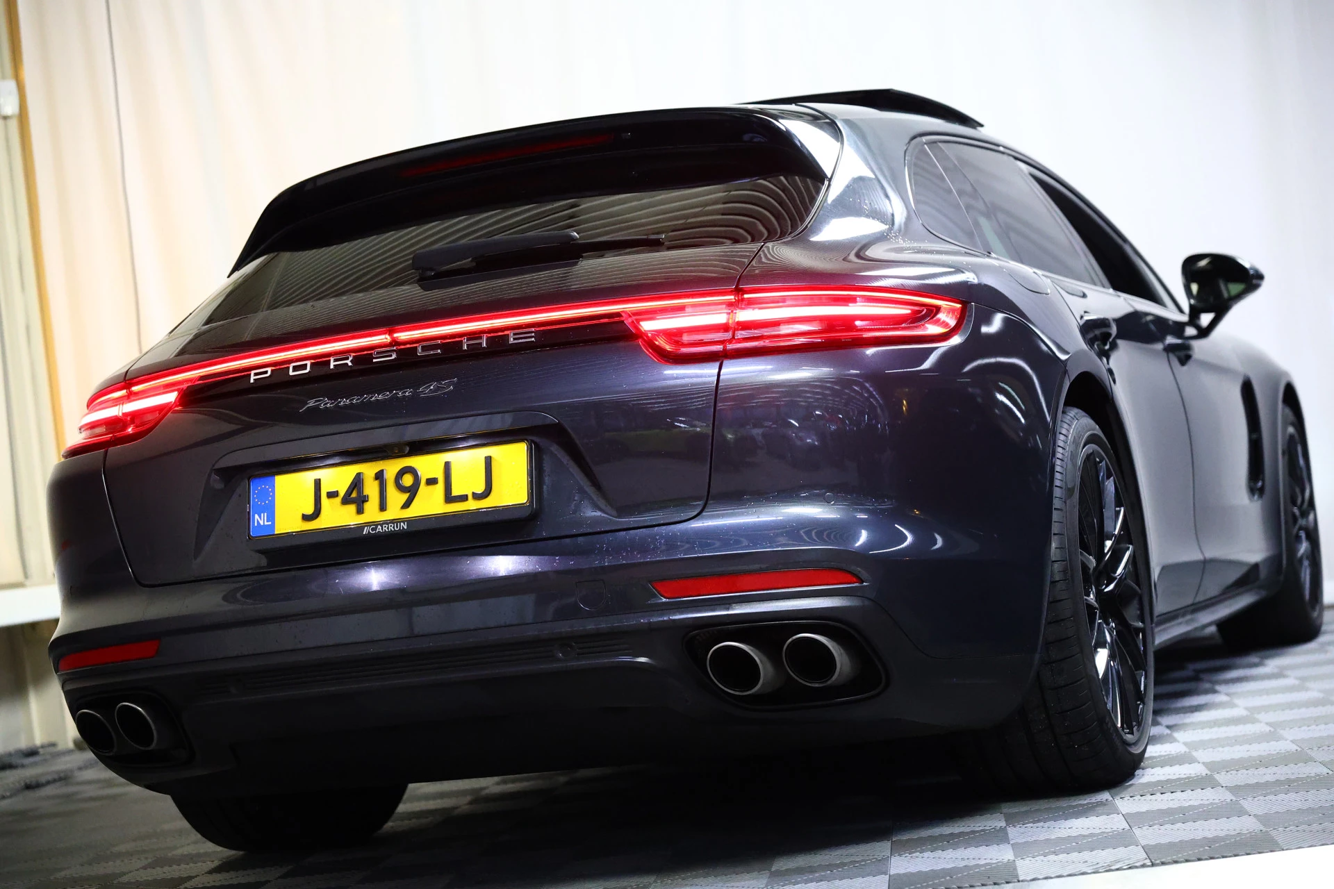 Hoofdafbeelding Porsche Panamera